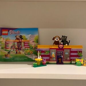 Lego Friends Pink Purple Yellow Pet Clinic Playset